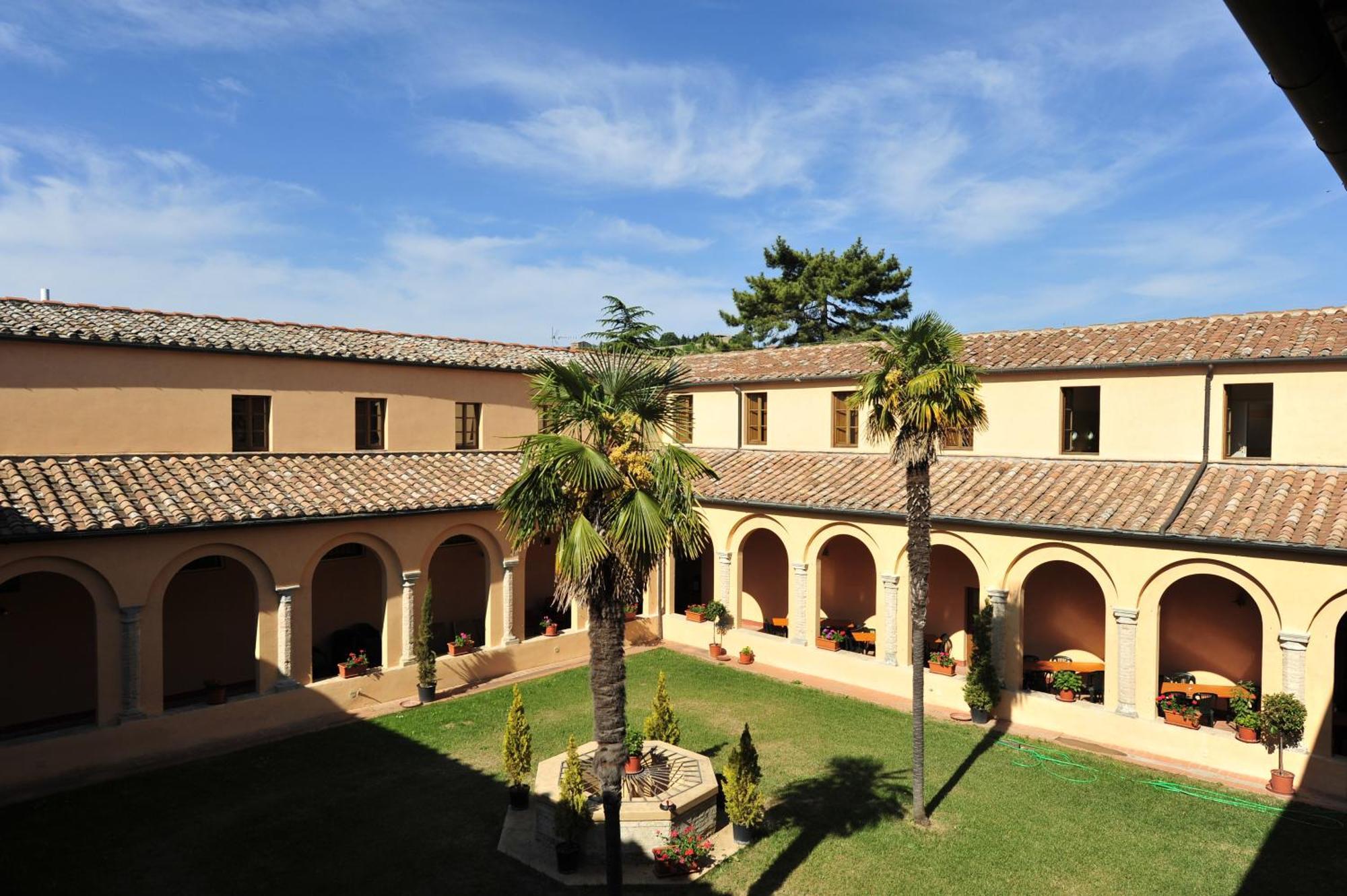 Chiostro Delle Monache Hostel ヴォルテッラ エクステリア 写真